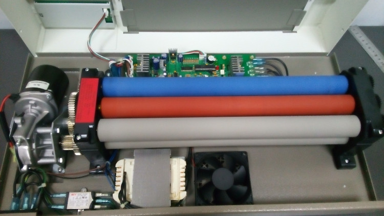 «Bio Pro-320» — ламинатор нового поколения с «биокерамическими» горячими валами.